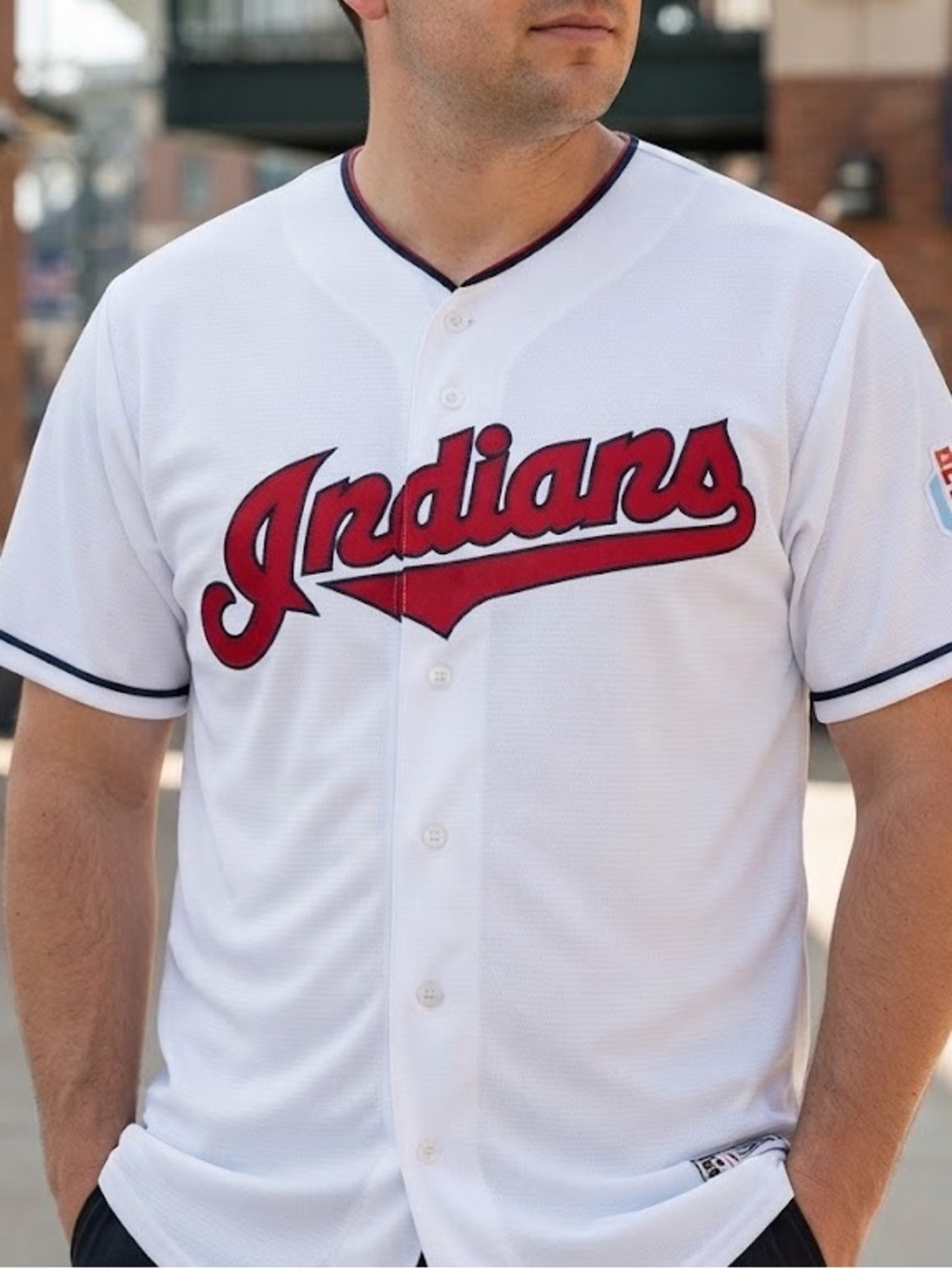 Authentic Style Cleveland Indians Reyes #32 Jersey - Size XL